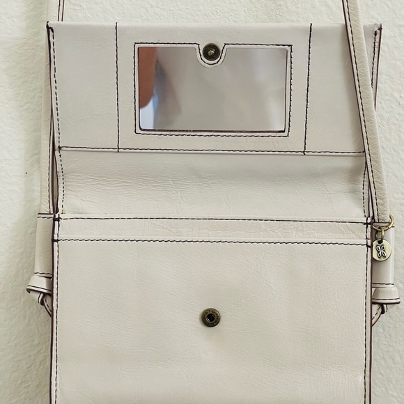 Hobo International Leather Cream Color Crossbody Envelope Style - Picture 3 of 6